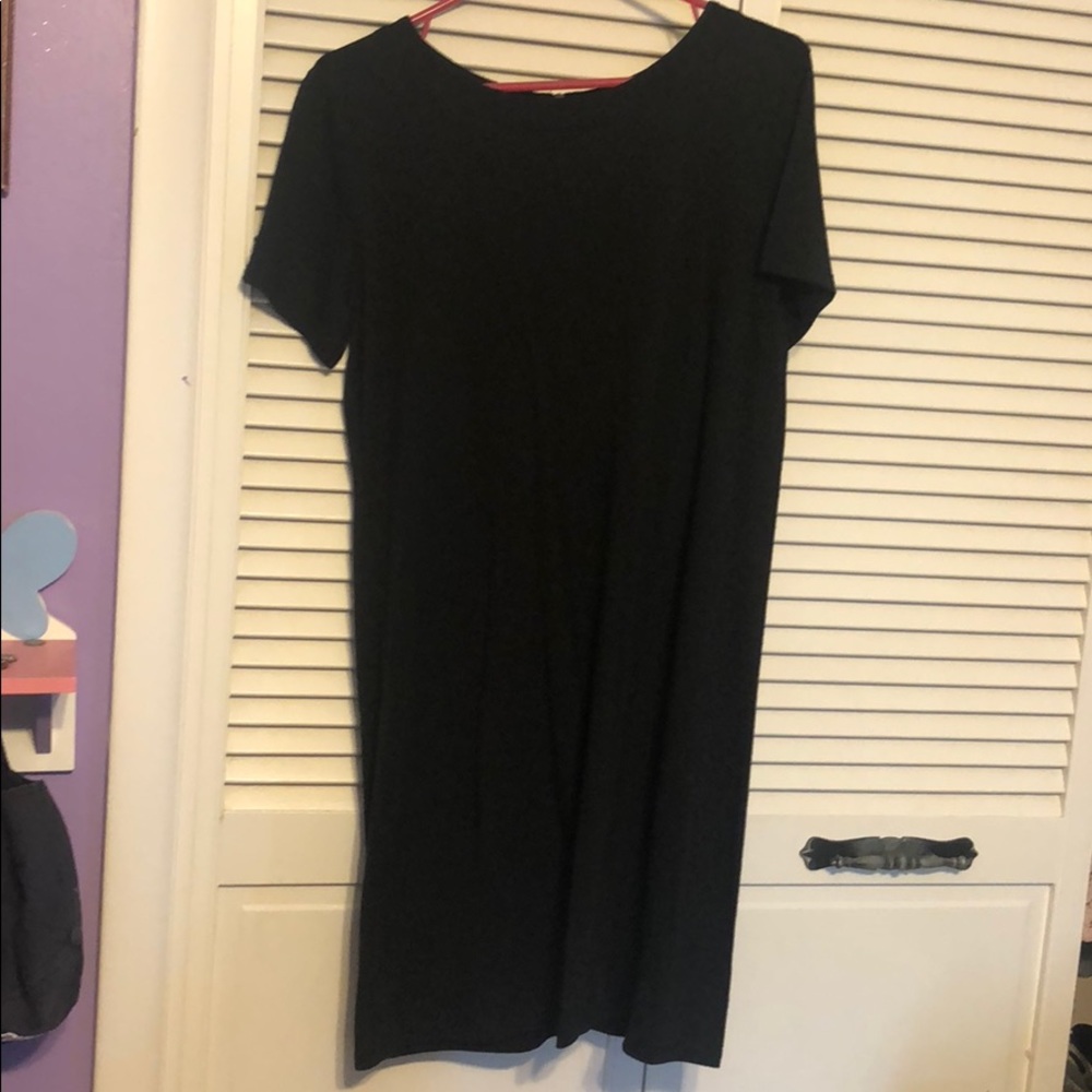 Plain black t shirt dress